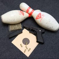 SSVP pistool met bowling pins